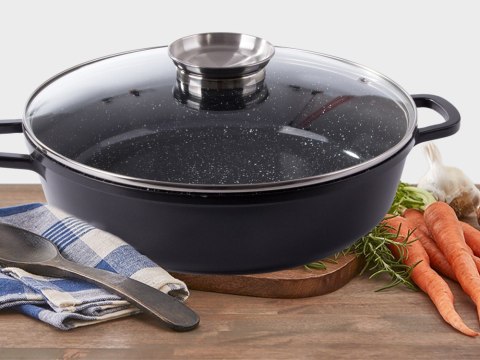 Garnek z aromatyzerem na przyprawy na indukcję gaz do pieczenia duży 6l Garnek z aromatyzerem na przyprawy na indukcję gaz do pieczenia duży 6l