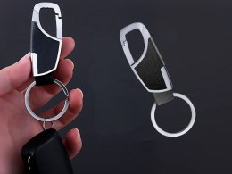 Brelok do kluczy z karabińczykiem metalowy sztuczna skóra srebrny czarny