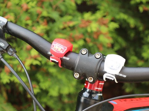 Oświetlenie rowerowe led przód tył 2szt silikon Oświetlenie rowerowe led przód tył 2szt silikon