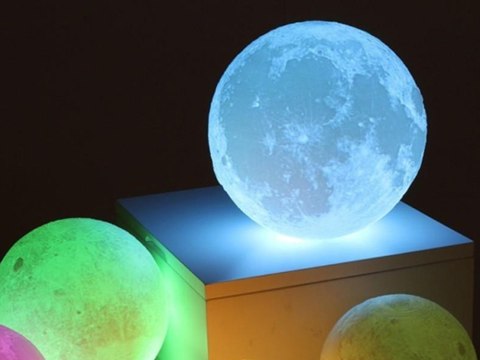 Lampka nocna księżyc kolorowa rgb usb akumulator Lampka nocna księżyc kolorowa rgb usb akumulator