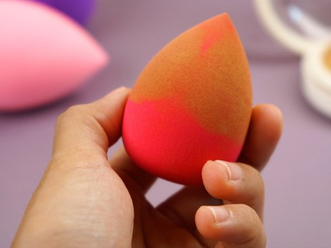 Gąbka do makijażu make-up blender gąbeczka łezka Gąbka do makijażu make-up blender gąbeczka łezka