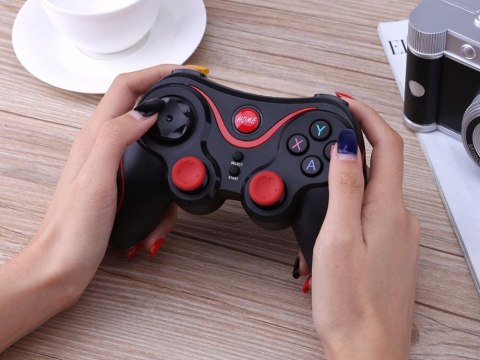 Bezprzewodowy gamepad pad do telefonu android ios Bezprzewodowy gamepad pad do telefonu android ios