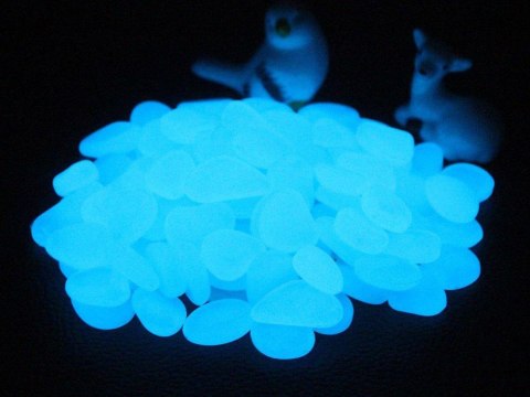 Kamyki kamienie świecące fluorescencyjne 100 szt Kamyki kamienie świecące fluorescencyjne 100 szt
