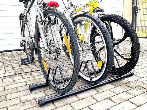 Stojak na 3 rowery rower rowerowy przechowywanie serwis barierki parkowanie Stojak na 3 rowery rower rowerowy przechowywanie serwis barierki parkowanie