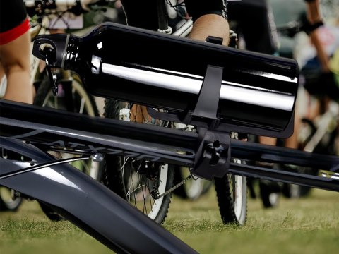 Uchwyt koszyk na bidon butelke napój rower kierownice wózek uniwersalny Uchwyt koszyk na bidon butelke napój rower kierownice wózek uniwersalny