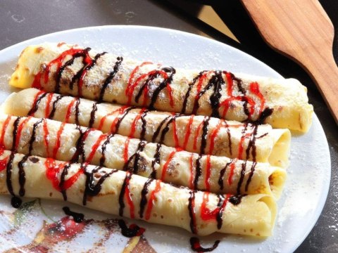 Łopatka szpatułka do naleśników pancake z wałeczkiem do omletów placków Łopatka szpatułka do naleśników pancake z wałeczkiem do omletów placków