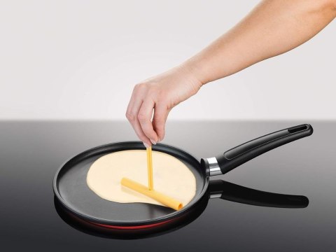 Łopatka szpatułka do naleśników pancake z wałeczkiem do omletów placków Łopatka szpatułka do naleśników pancake z wałeczkiem do omletów placków