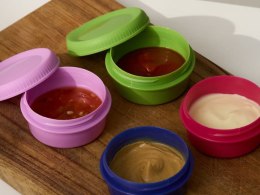 Pojemniki do sosów dipów na dipy sosy 80ml 8szt przykrywka zestaw dressing
