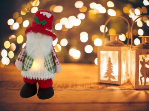 Skrzat krasnal podświetlany led brzuch świąteczny gnom pod choinkę 30cm Skrzat krasnal podświetlany led brzuch świąteczny gnom pod choinkę 30cm