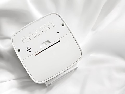 Zegar budzik z datą i temperaturą z funkcją drzemki lcd wilgoć w powietrzu Zegar budzik z datą i temperaturą z funkcją drzemki lcd wilgoć w powietrzu