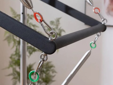 ŁÓŻKO DO ĆWICZEŃ PILATES PILATESU REFORMER URZĄDZENIE DO ĆWICZENIA FITNESS ŁÓŻKO DO ĆWICZEŃ PILATES PILATESU REFORMER URZĄDZENIE DO ĆWICZENIA FITNESS