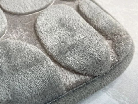 Dywanik łazienkowy miękki chłonny antypoślizgowy duży 80x50 pod prysznic Dywanik łazienkowy miękki chłonny antypoślizgowy duży 80x50 pod prysznic