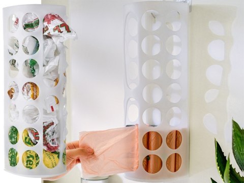 Pojemnik na torby plastikowe organizer uniwersalny biały na reklamówki Pojemnik na torby plastikowe organizer uniwersalny biały na reklamówki