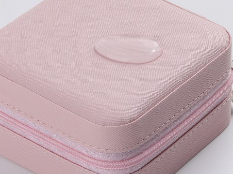 Przybornik krawiecki zestaw do szycia etui igły nici szpilki centymetr 46 Przybornik krawiecki zestaw do szycia etui igły nici szpilki centymetr 46