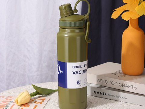 Termos bidon termiczny kubek pojemny 700ml z uchwytem na ciepłe i zimne Termos bidon termiczny kubek pojemny 700ml z uchwytem na ciepłe i zimne