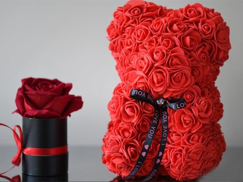 Miś z płatków róż prezent duży pudełko rose xl Miś z płatków róż prezent duży pudełko rose xl