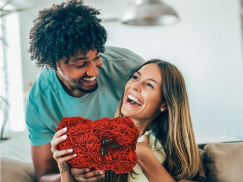 Miś z płatków róż prezent duży pudełko rose xl Miś z płatków róż prezent duży pudełko rose xl