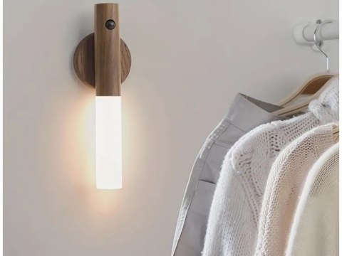 Lampka lampa led ciepła kinkiet z czujnikiem ruchu naścienny na magnes Lampka lampa led ciepła kinkiet z czujnikiem ruchu naścienny na magnes