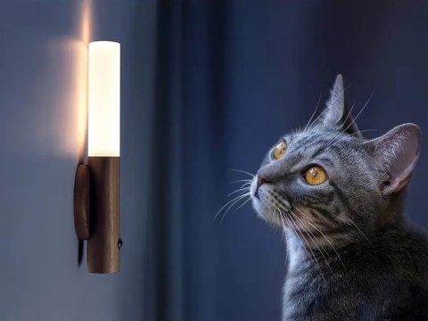 Lampka lampa led ciepła kinkiet z czujnikiem ruchu naścienny na magnes Lampka lampa led ciepła kinkiet z czujnikiem ruchu naścienny na magnes