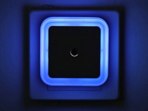 Lampka nocna do kontaktu czujnik zmierzchu wtykowe led oświetlenie nocne Lampka nocna do kontaktu czujnik zmierzchu wtykowe led oświetlenie nocne