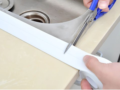 Biała taśma uszczelniająca do łazienki ściany wanny zlewu 3m mocny klej pvc Biała taśma uszczelniająca do łazienki ściany wanny zlewu 3m mocny klej pvc