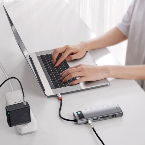 Wielofunkcyjny HUB 9w1 USB-C 3xUSB 3.2 PD VGA Full HD HDMI 4K czytnik kart TF i SD RJ45 szary Wielofunkcyjny HUB 9w1 USB-C 3xUSB 3.2 PD VGA Full HD HDMI 4K czytnik kart TF i SD RJ45 szary
